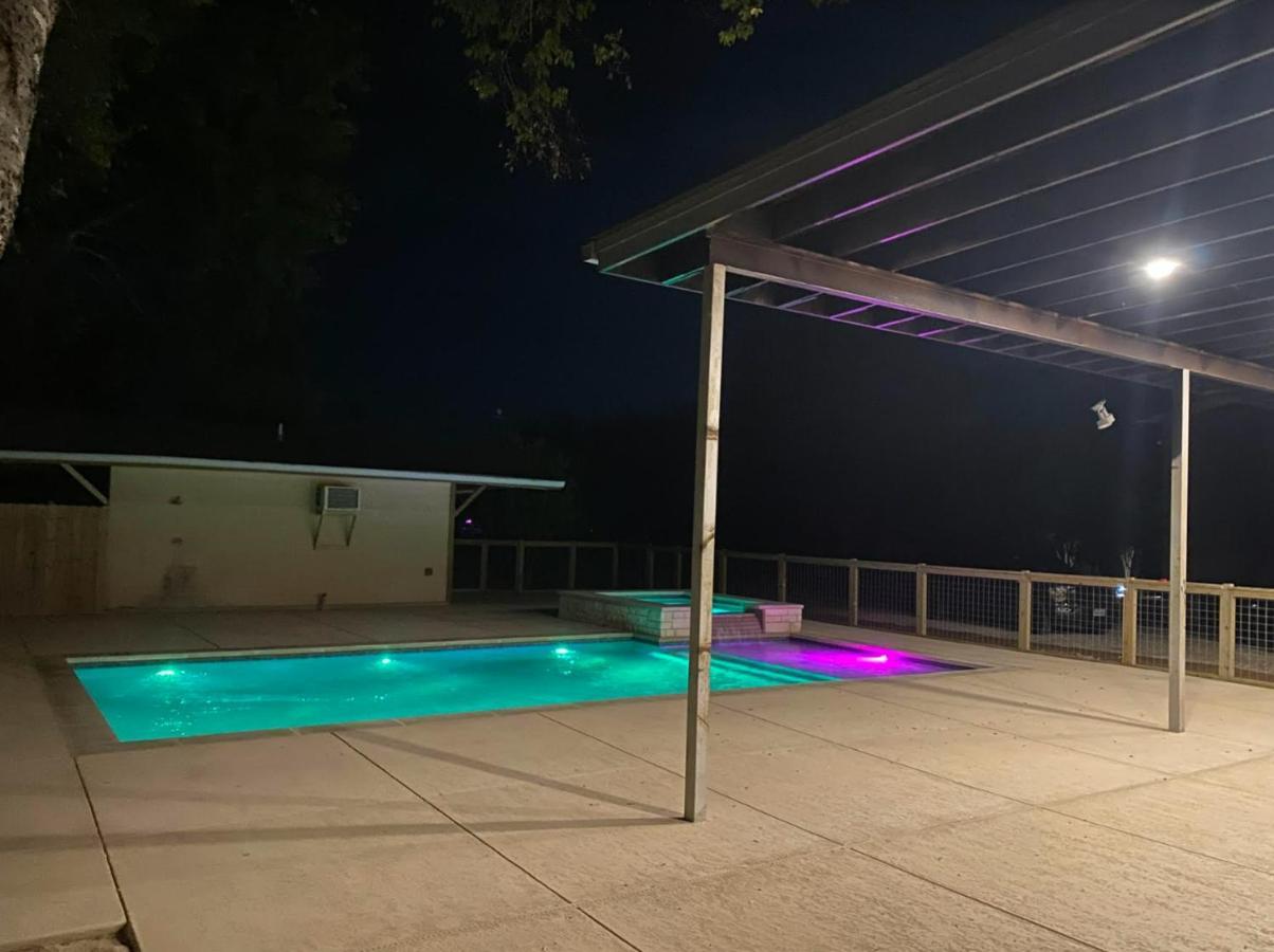 5 Bdrm Home On 2 Acres Mins To Wineries Private Heated Pool And Hot Tub Johnson City Exterior foto
